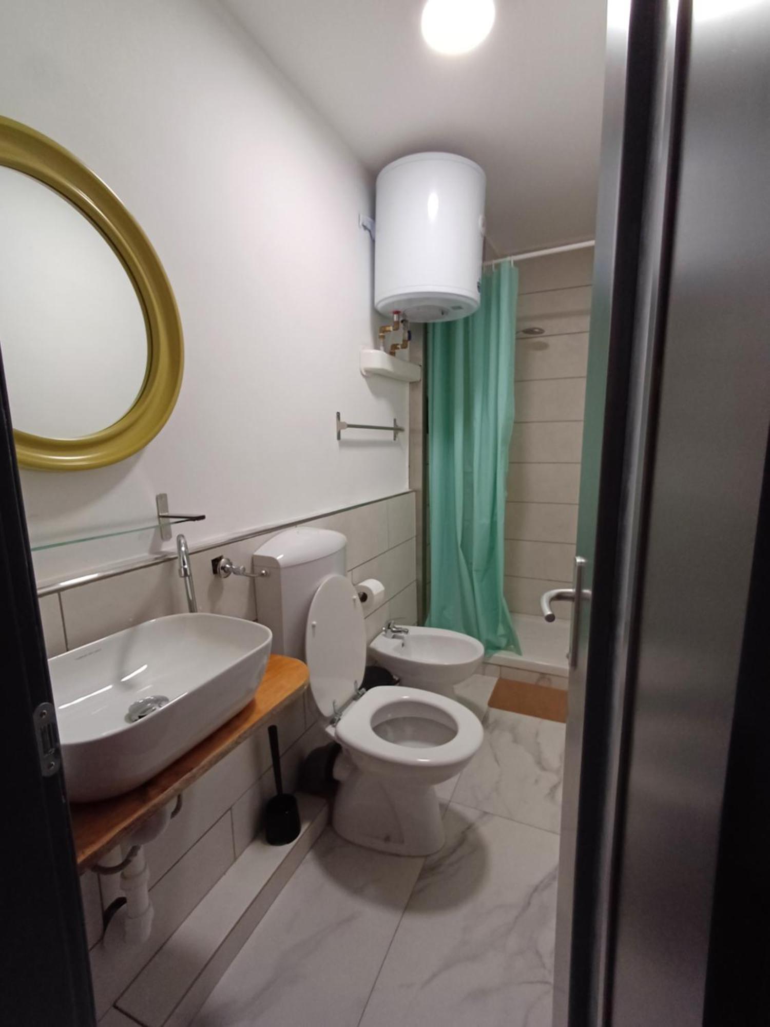 Artdeco Guest house